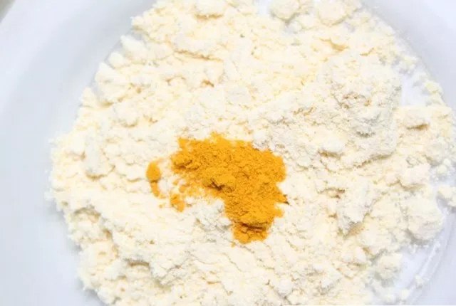 Turmeric And Gram Flour
