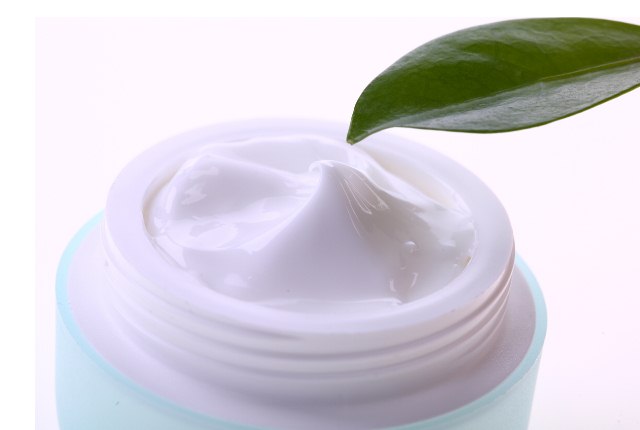 Use Moisturizers Use Moisturizers