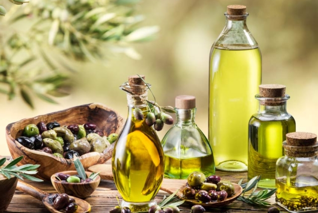 Olive Oil To Repair Damaged Skin