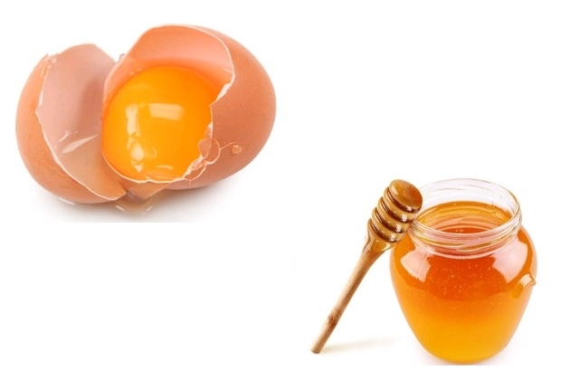 Egg yolk and honey Mask