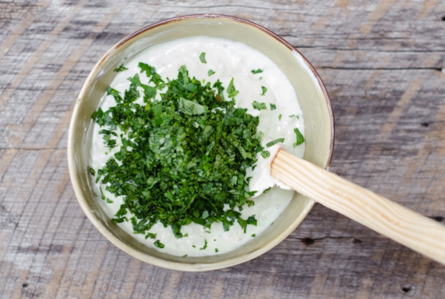 Parsley And Yoghurt Face Mask