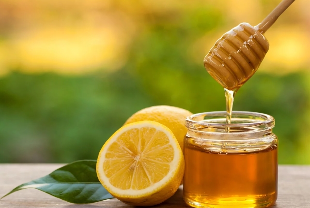 Raw Honey And Lemon